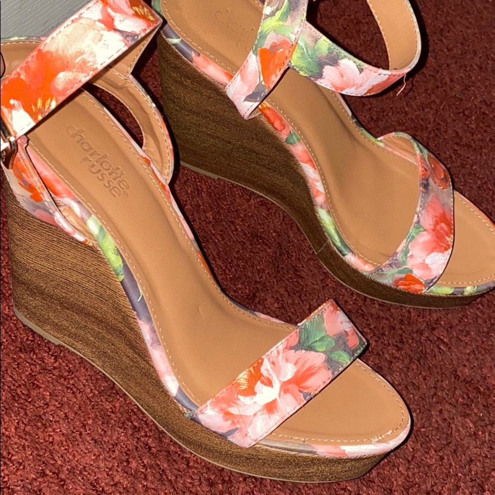 Floral Wedges